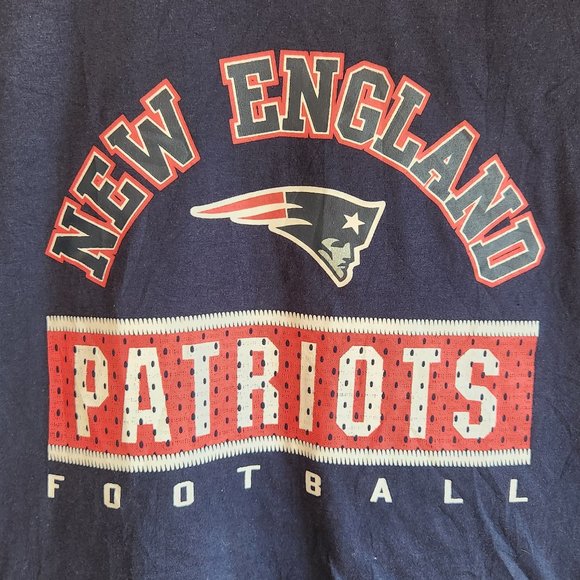 NFL Patriots Youth or Women's T-Shirt NWT - Picture 2 of 7